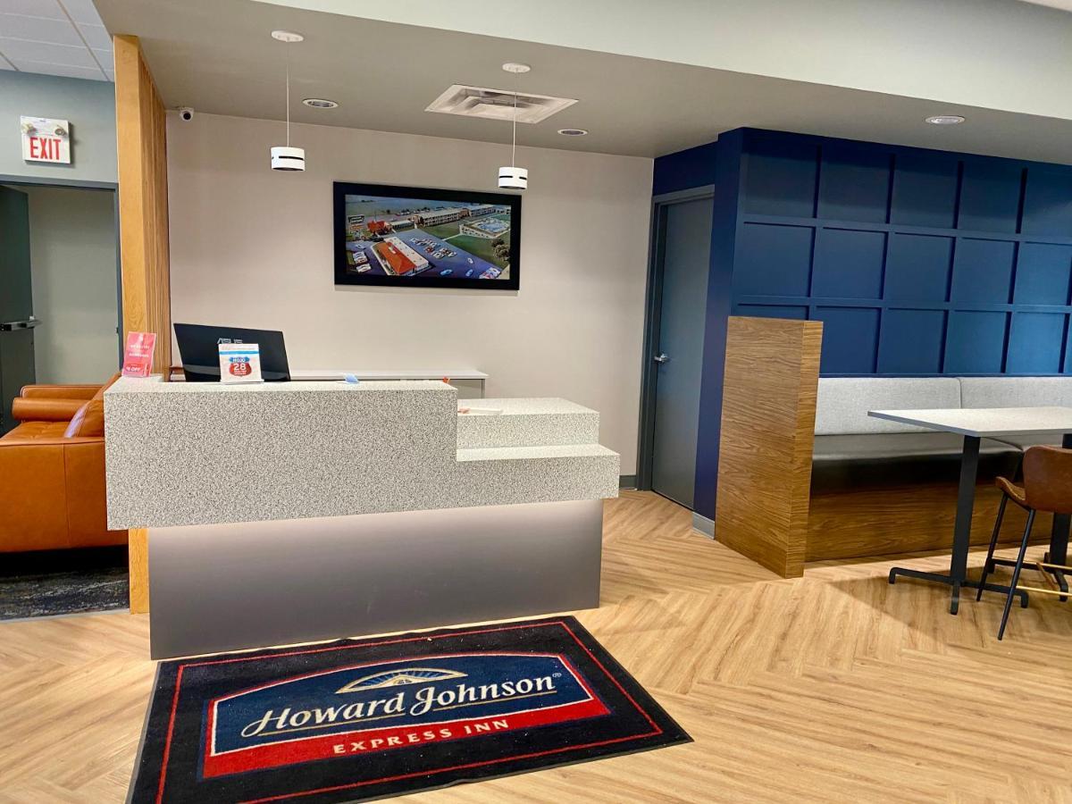 Howard Johnson By Wyndham Winnipeg West Eksteriør bilde