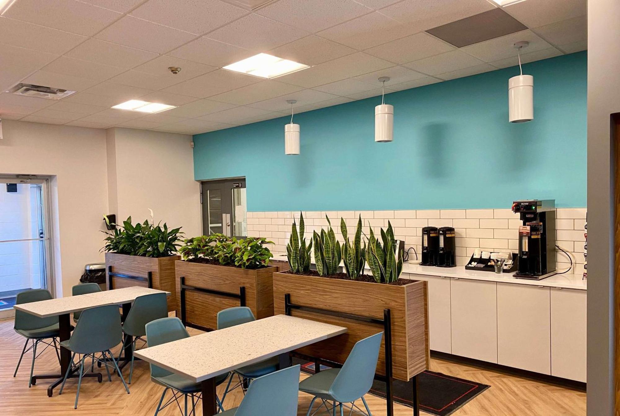 Howard Johnson By Wyndham Winnipeg West Eksteriør bilde