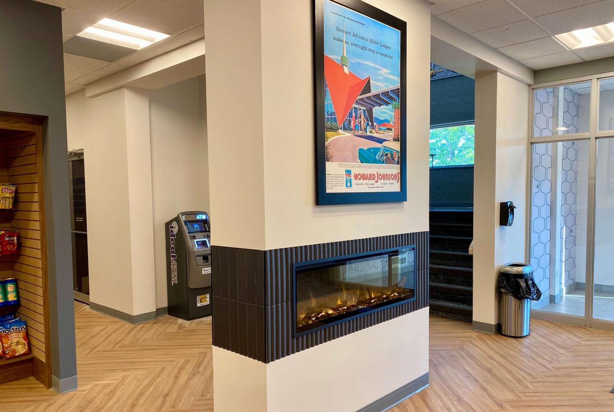 Howard Johnson By Wyndham Winnipeg West Eksteriør bilde