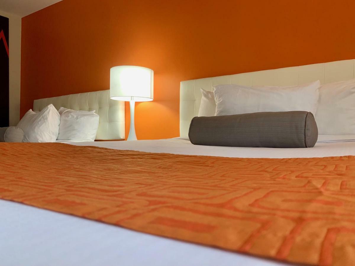 Howard Johnson By Wyndham Winnipeg West Eksteriør bilde